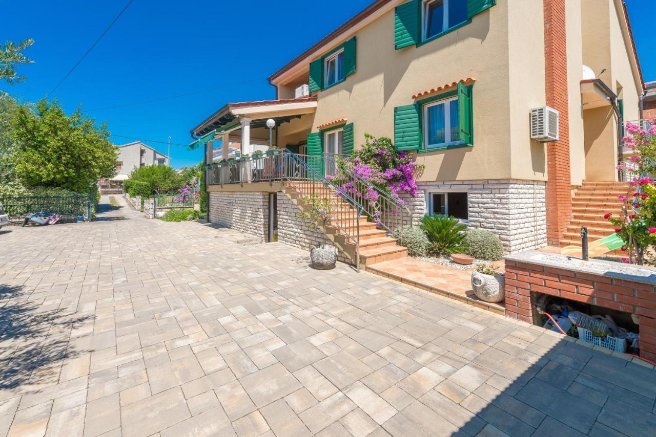 Villa Lux Nina With Six Bedrooms, Private Pool, Sauna Zadar Exterior foto