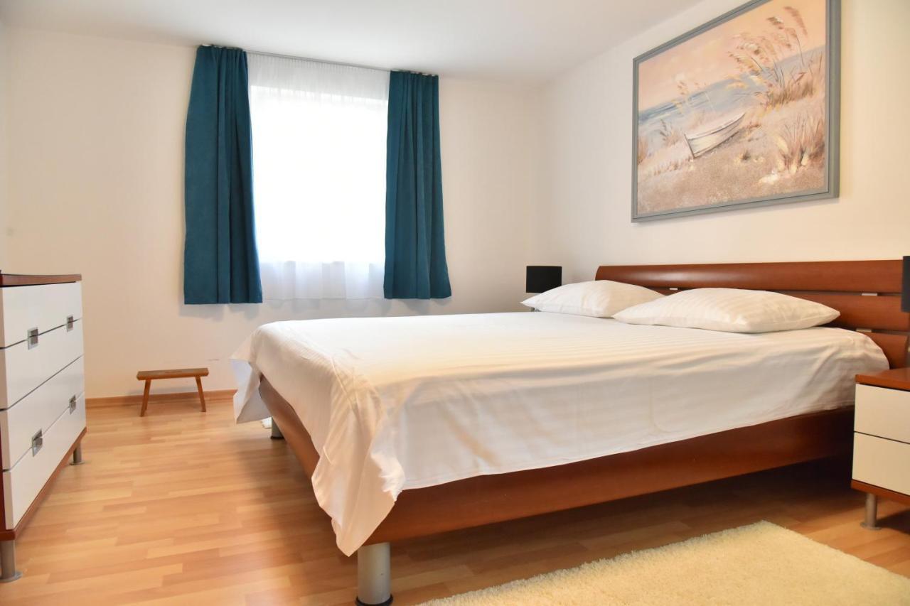 Villa Lux Nina With Six Bedrooms, Private Pool, Sauna Zadar Exterior foto