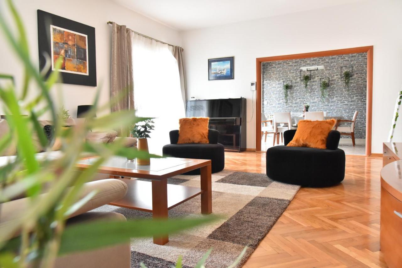 Villa Lux Nina With Six Bedrooms, Private Pool, Sauna Zadar Exterior foto